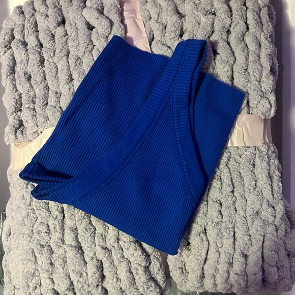 WSLY one shoulder crop top from handier - Picture 4 of 5